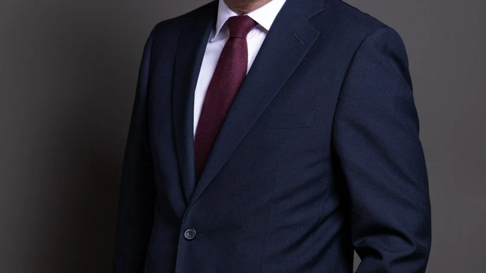 Official portrait of British politician Andy Burnham