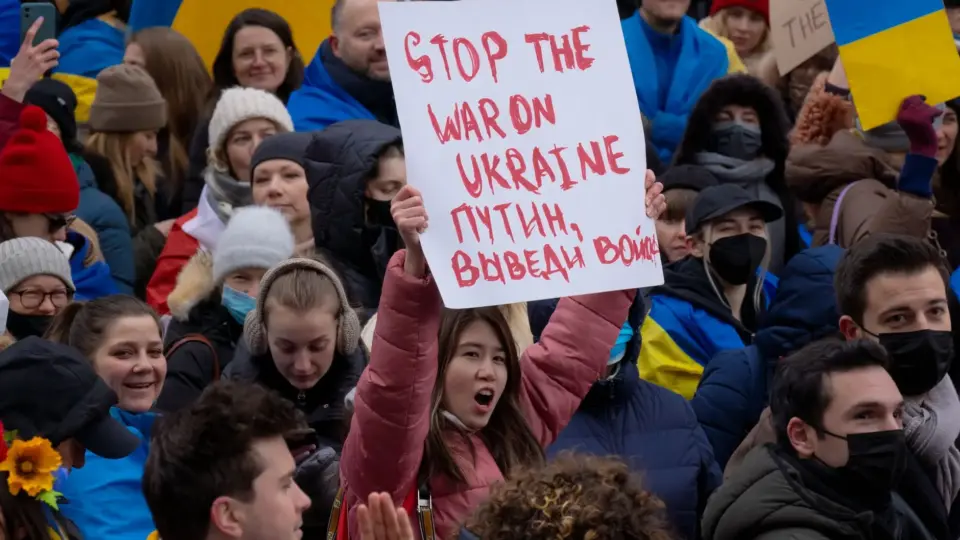 A passionate crowd in New York rallies to protest the war in Ukraine.